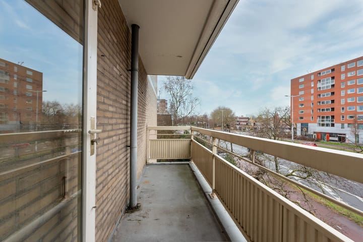 Photo 4 of De Vooysplantsoen 31