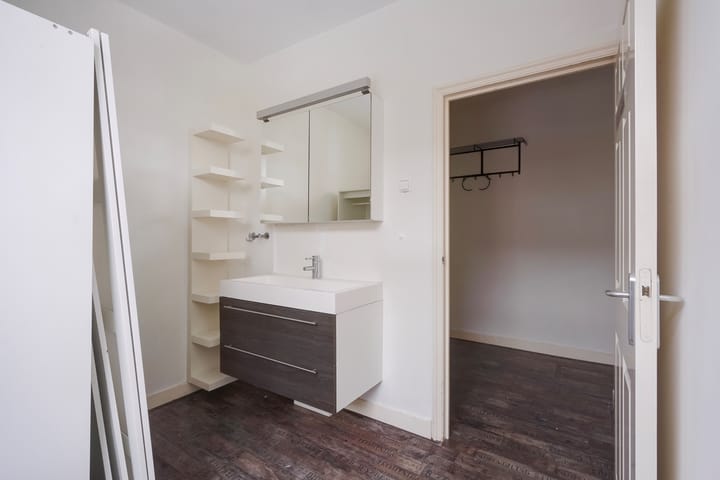 Foto 16 van Velpsestraat 141