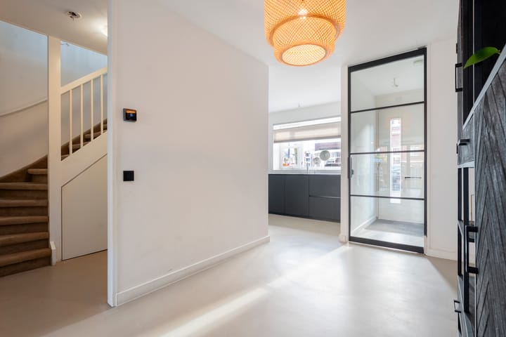 Foto 11 van Leliestraat 59