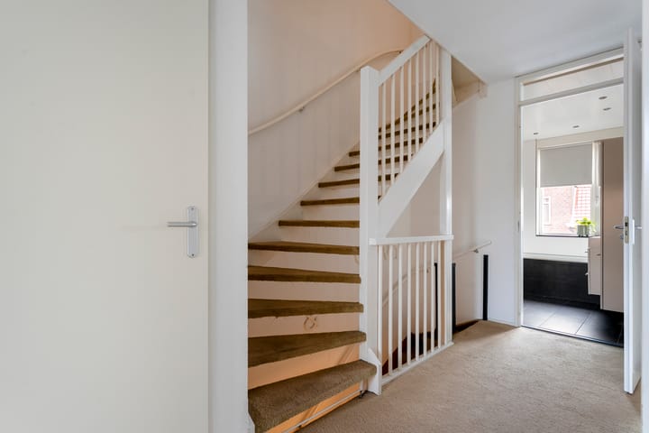 Foto 25 van Leliestraat 59