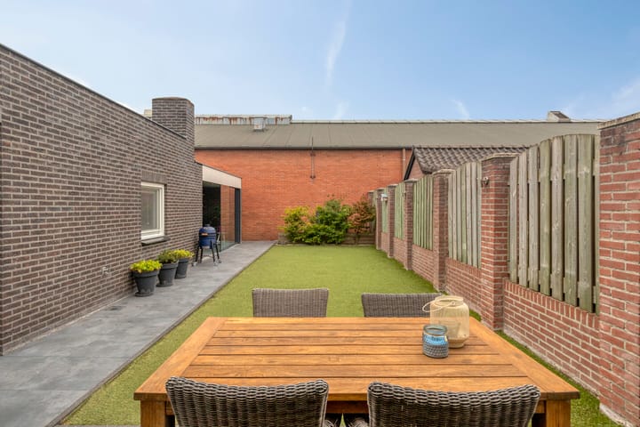 Foto 4 van Oranjestraat 8