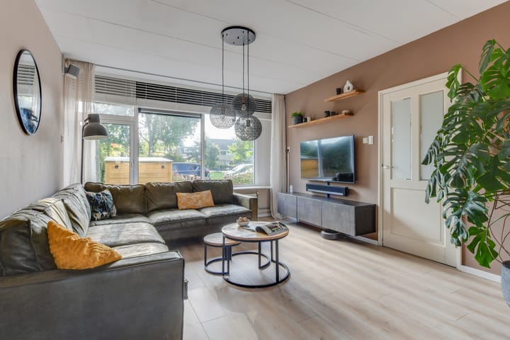 Foto 10 van Versproncklaan 3