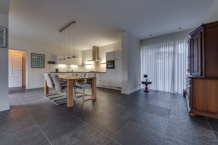 Foto 4 van Julianastraat 3