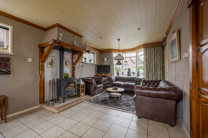 Photo 2 of Van Zuilenlaan 12