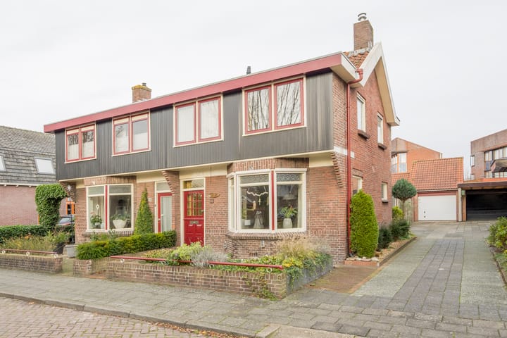 Photo 1 of Van Zuilenlaan 12