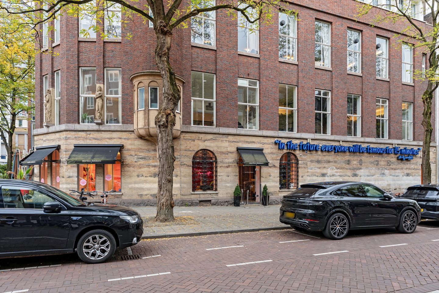 View photo 1 of Witte de Withstraat 2