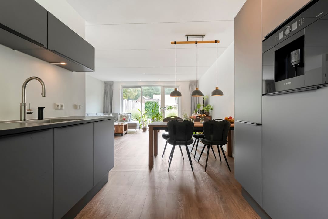 Photo 17 of Kooimanstraat 27