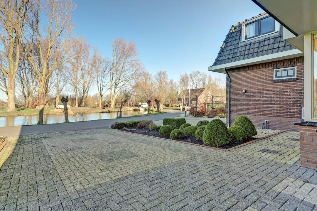 Photo 13 of Westeinde 55