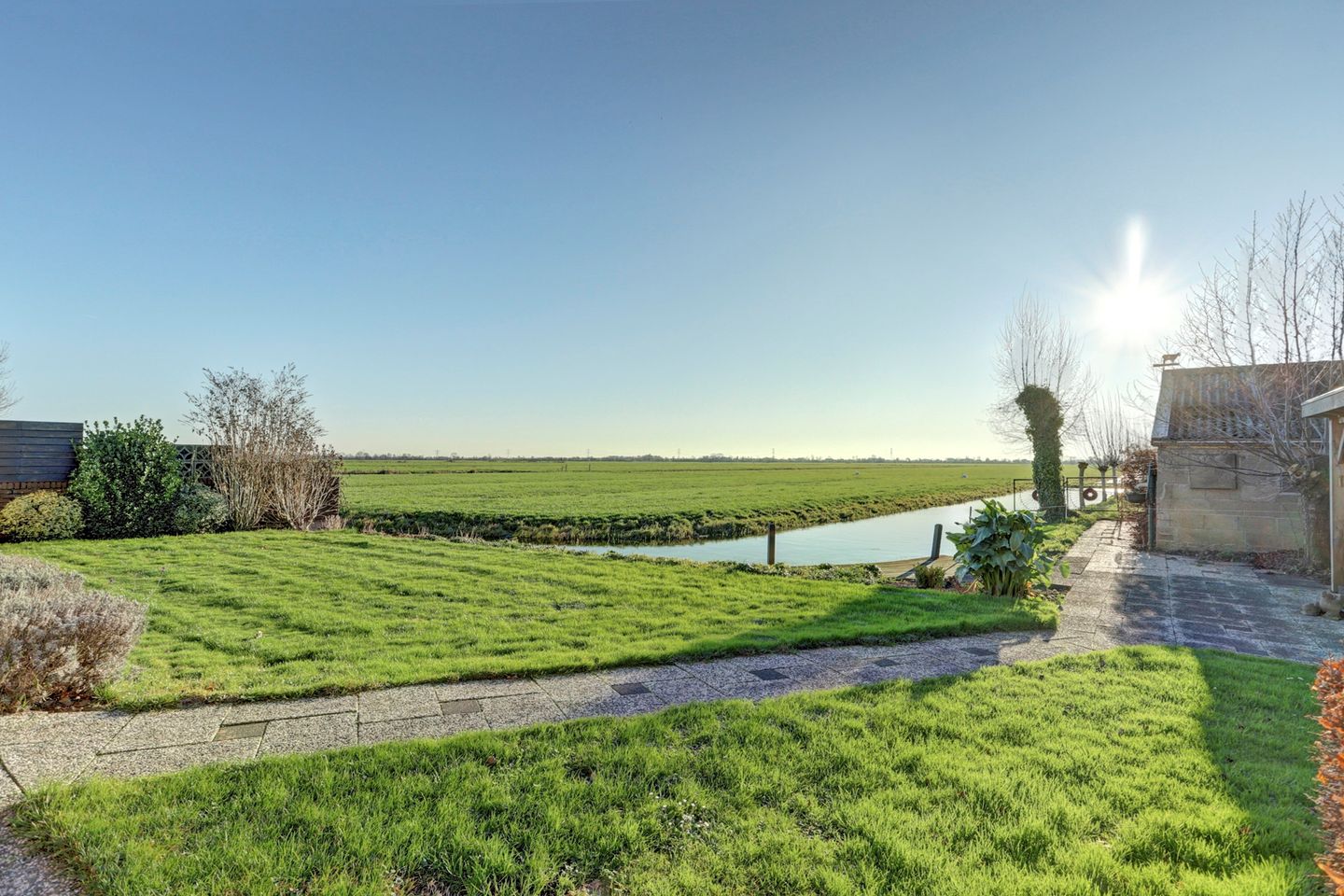 Photo 65 of Westeinde 55