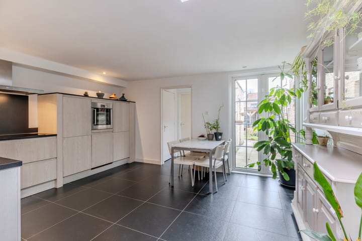 Foto 7 van Van Hogendorpstraat 89-A