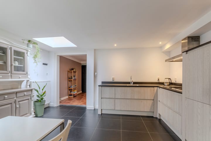 Foto 9 van Van Hogendorpstraat 89-A