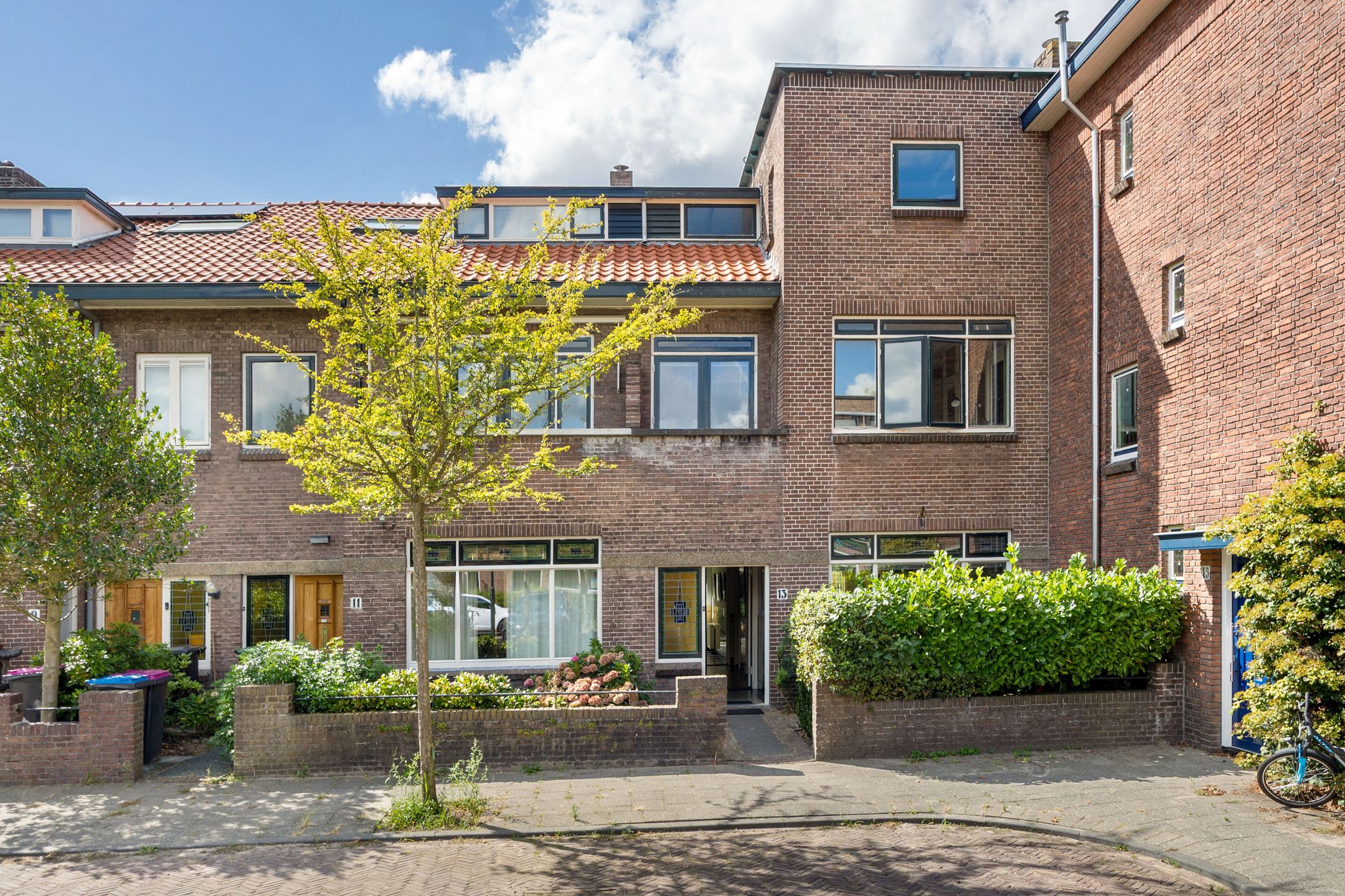 Buying a house in The Netherlands., Plaats van Middendorp 13
