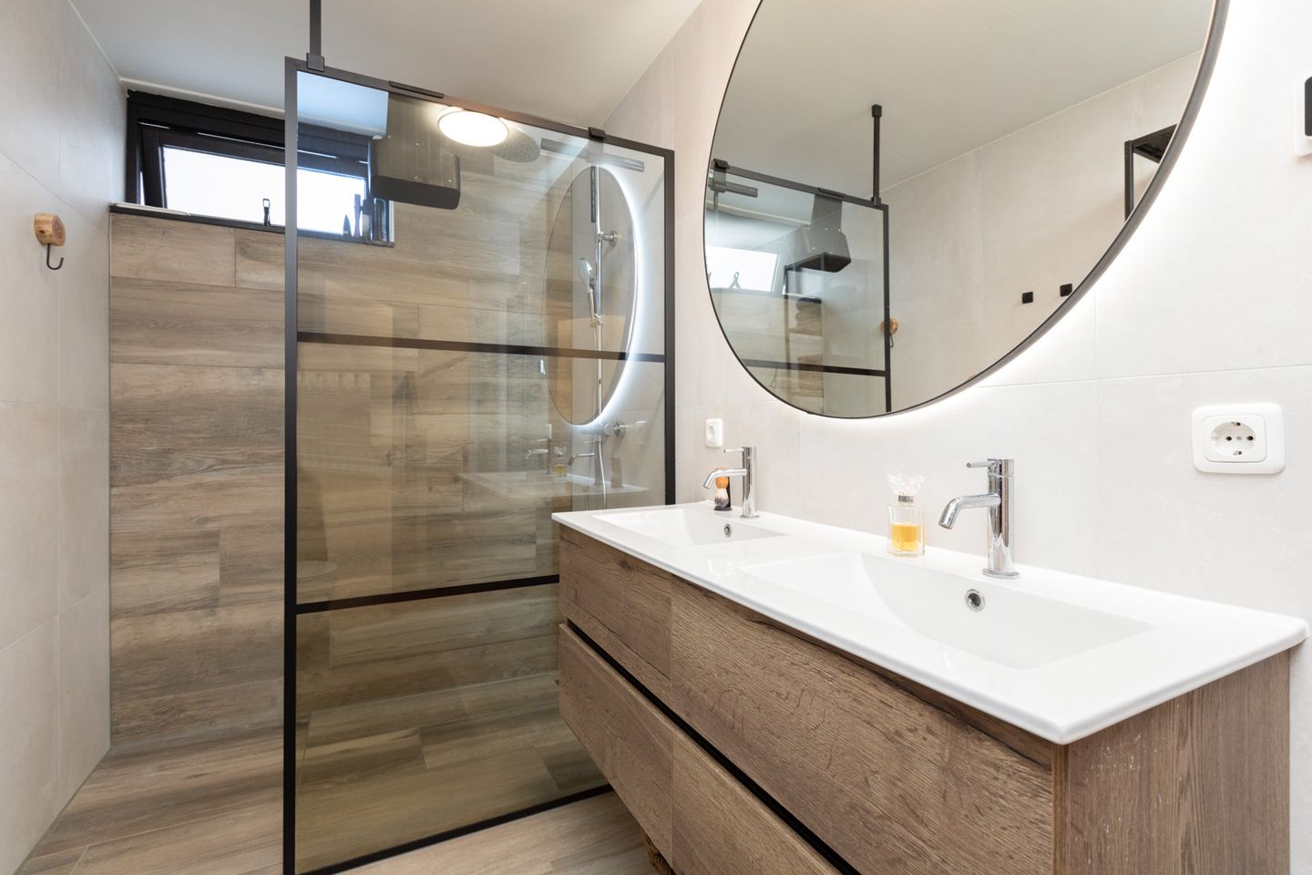 Foto 25 van de Pôle 9