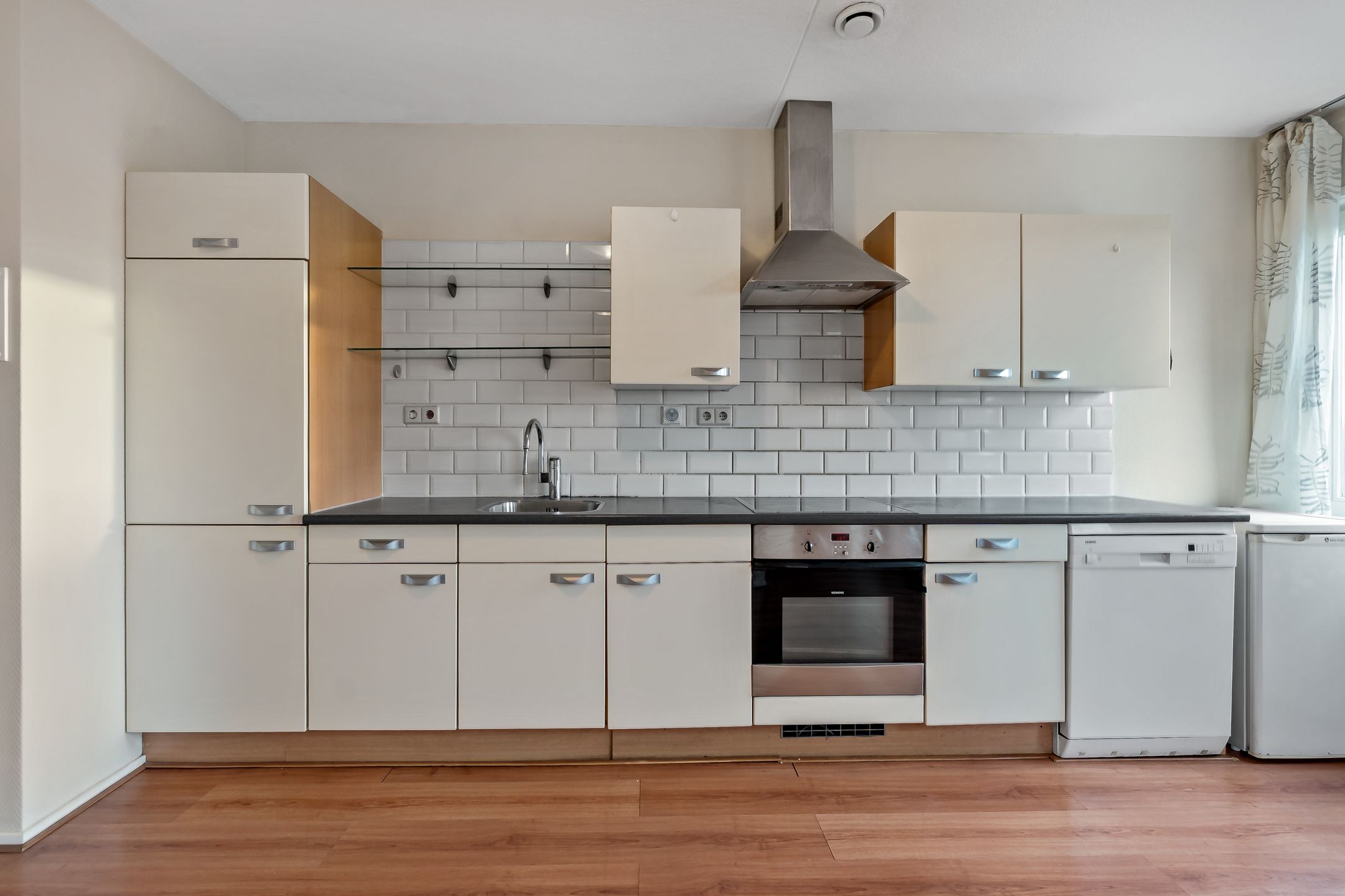 Photo 9 of Cypergras 113