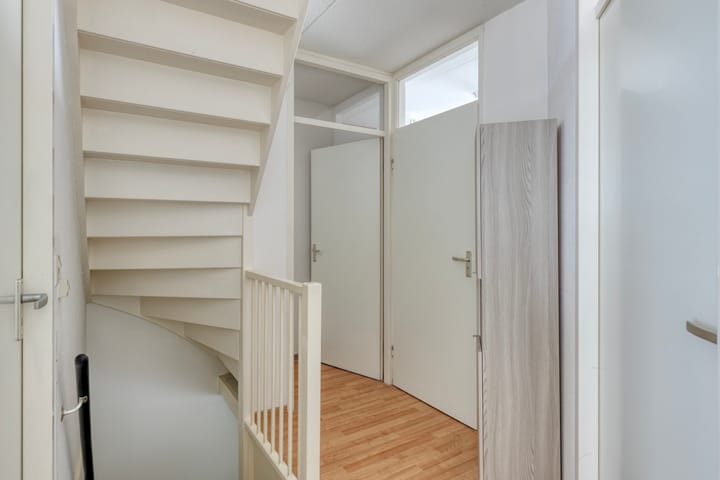 Foto 15 van B.A.A. Engelbertinklaan 132