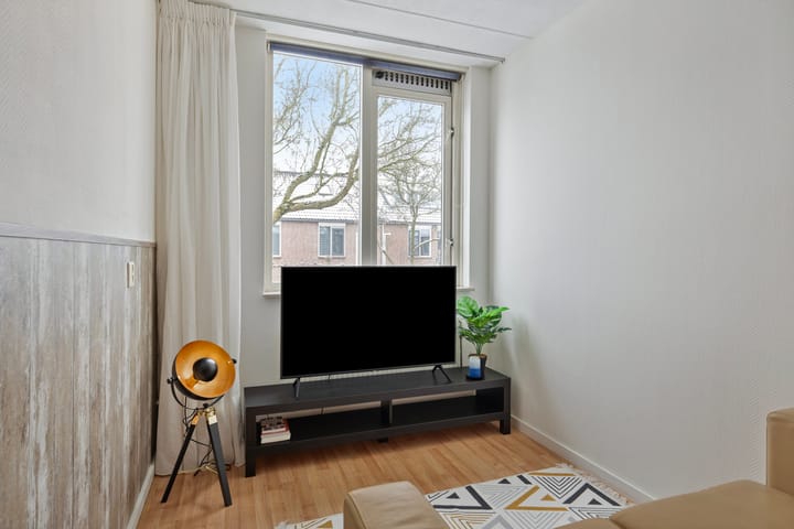 Foto 19 van B.A.A. Engelbertinklaan 132