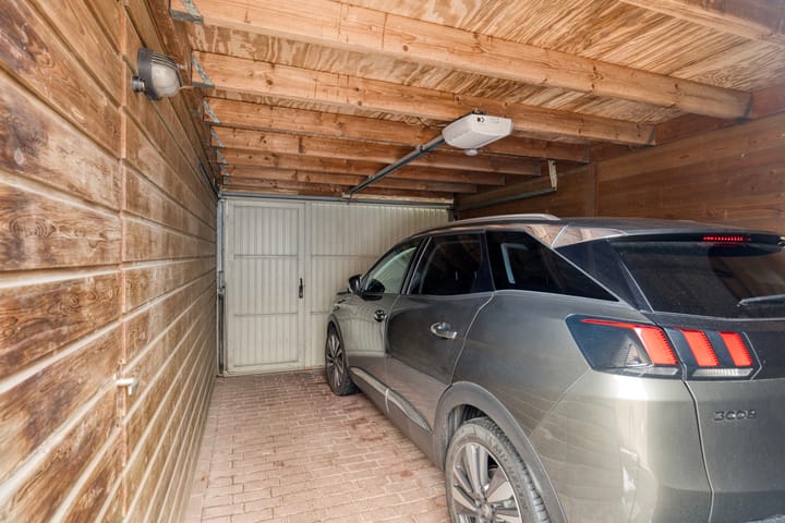 Foto 29 van B.A.A. Engelbertinklaan 132