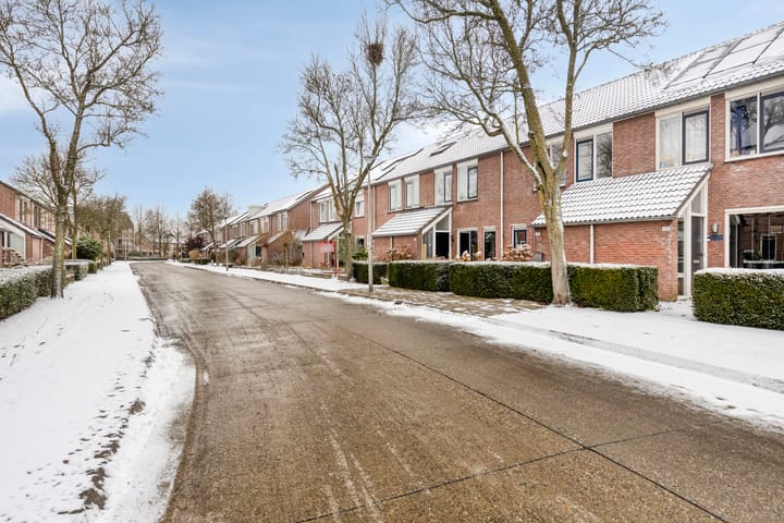 Foto 31 van B.A.A. Engelbertinklaan 132