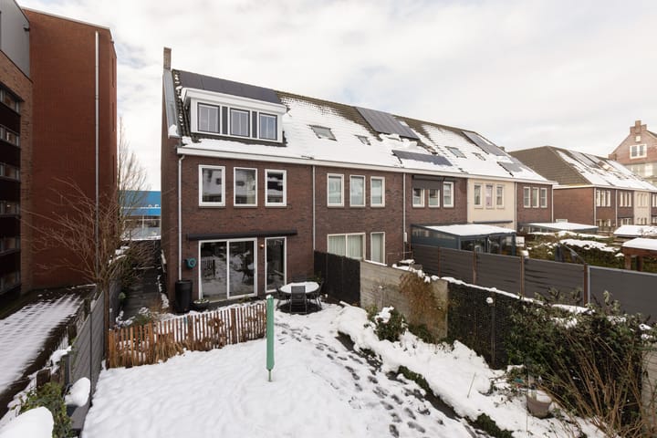 Foto 2 van Waterpeil 2