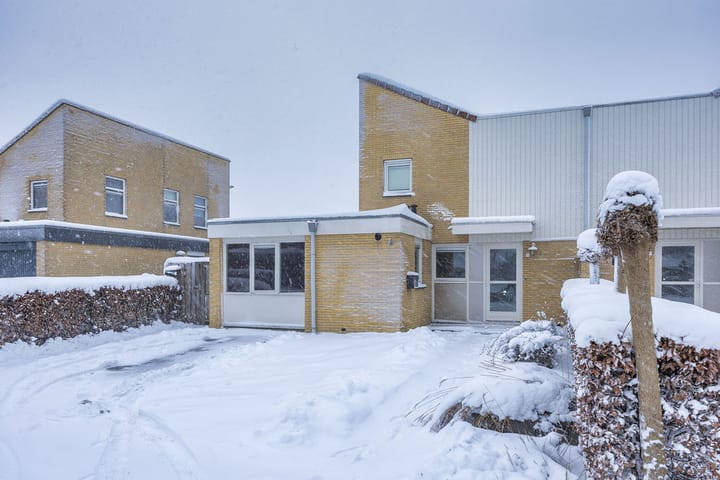 Foto 38 van Broerstrjitte 45