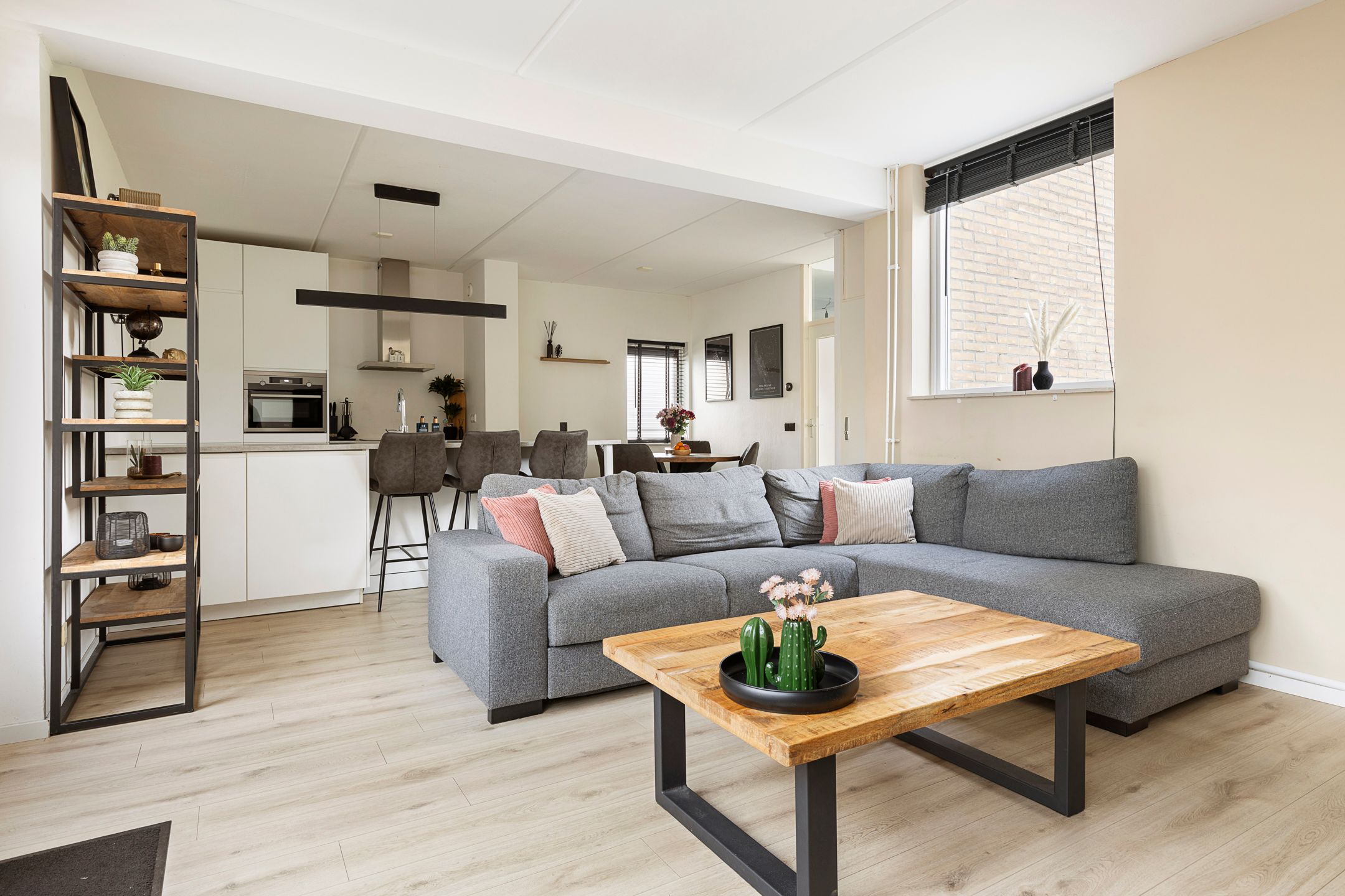 Foto 3 van Ten Oeverlaan 110