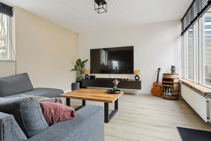 Photo 11 of Ten Oeverlaan 110