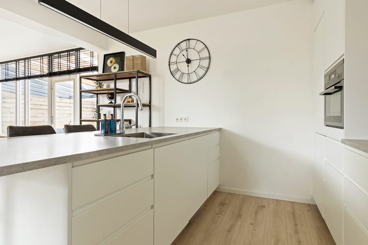 Photo 18 of Ten Oeverlaan 110