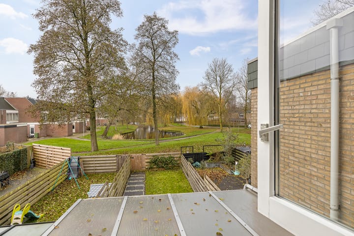 Photo 37 of Ten Oeverlaan 110