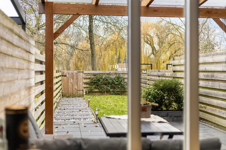 Photo 38 of Ten Oeverlaan 110