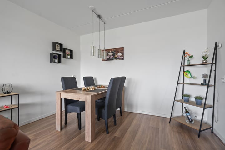 Foto 8 van Leimuidenplaats 206