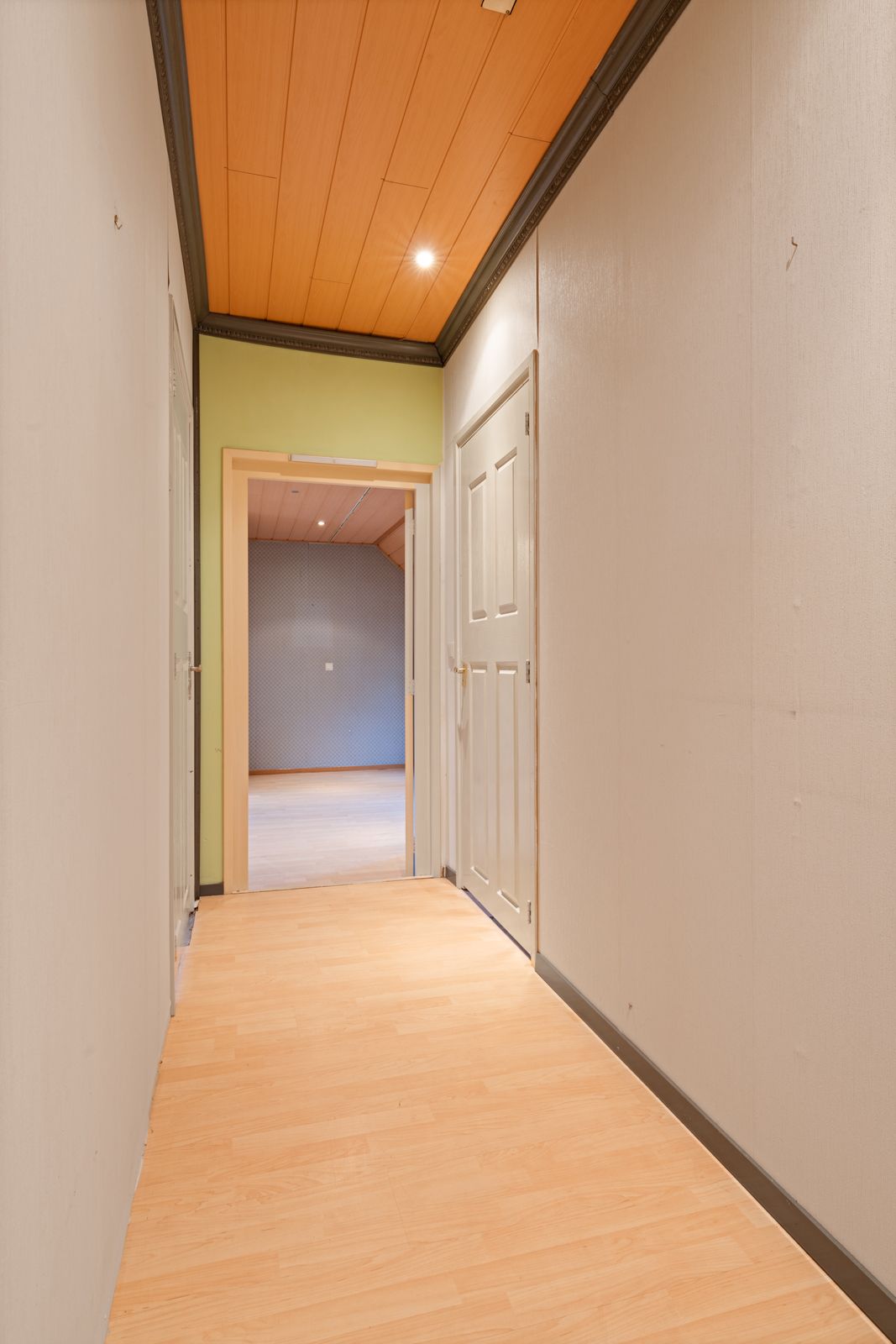 Photo 37 of Raadhuisstraat 14