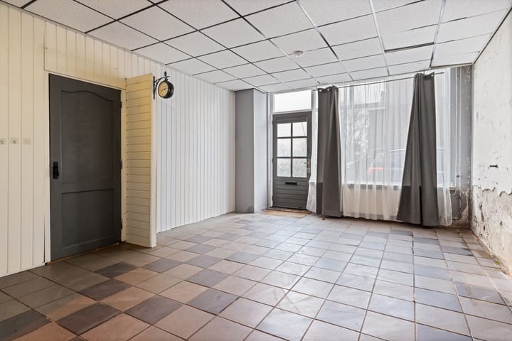 Photo 39 of Raadhuisstraat 14