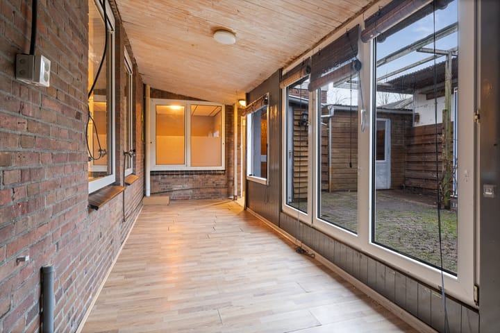 Photo 49 of Raadhuisstraat 14