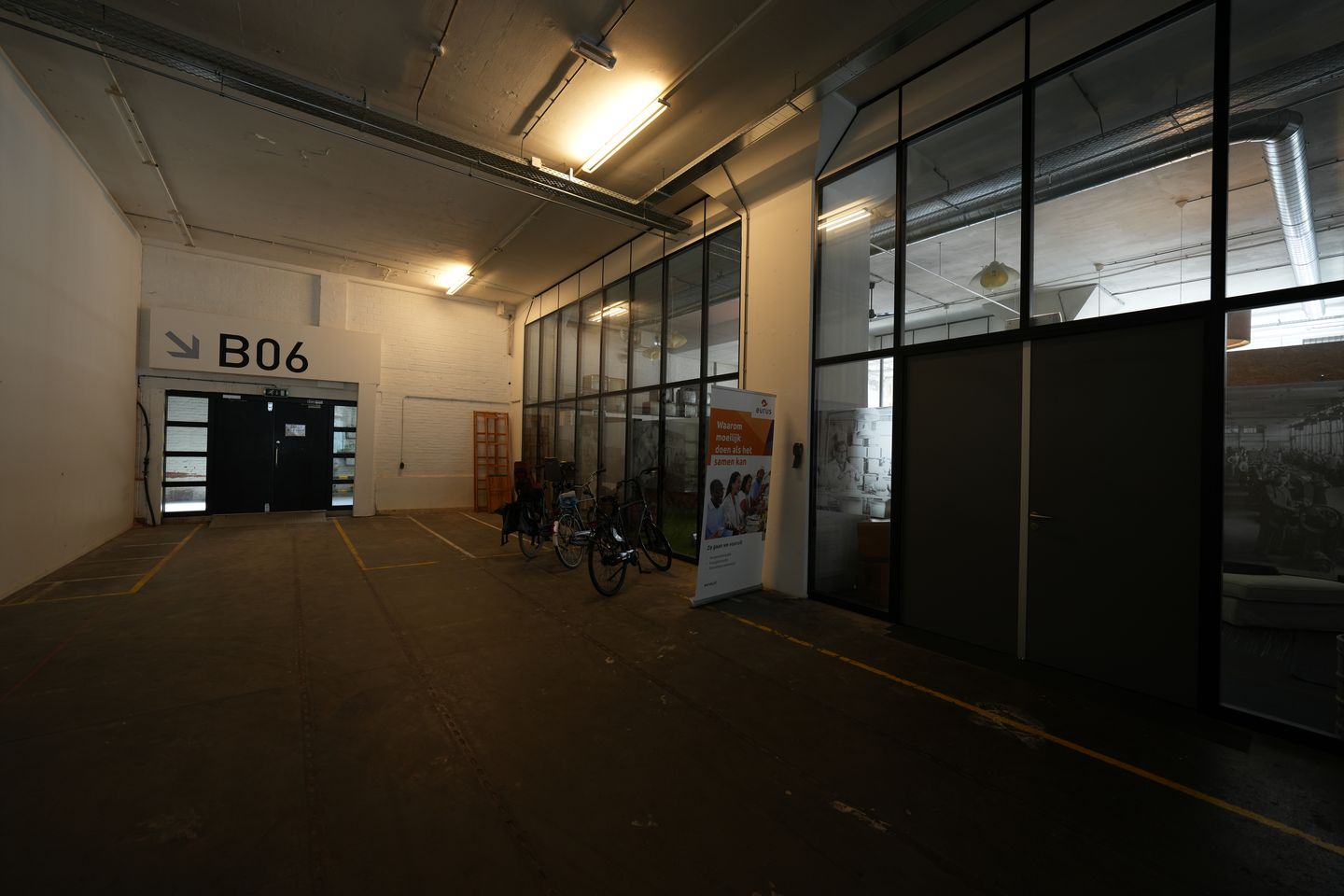 View photo 4 of F. Hazemeijerstraat 400