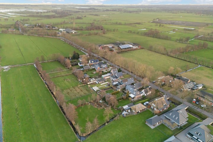 Foto 2 van Miedloane 7