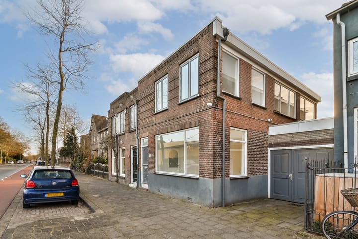 Photo 2 of Reeweg Oost 113