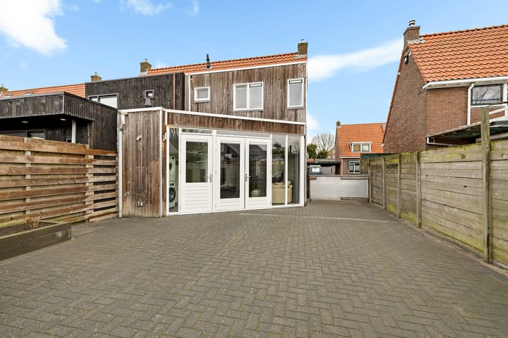 Foto 10 van Zuiderstraat 8