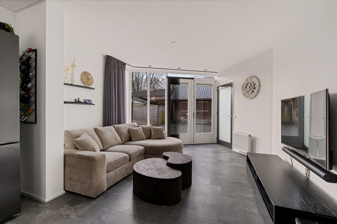 Photo 16 of Zuiderstraat 8