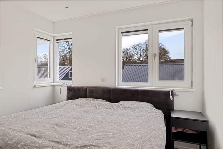 Foto 24 van Zuiderstraat 8