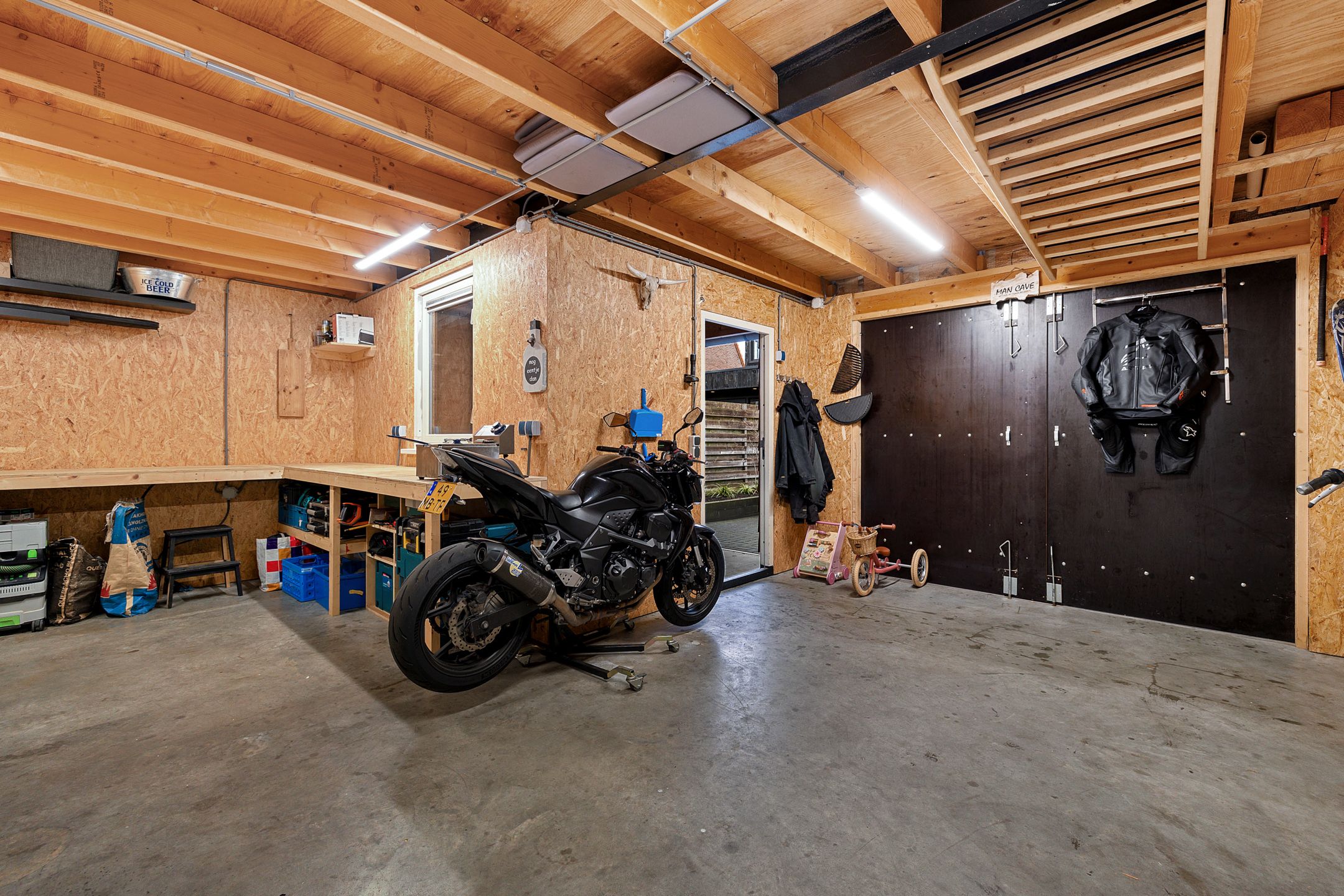 Photo 30 of Zuiderstraat 8