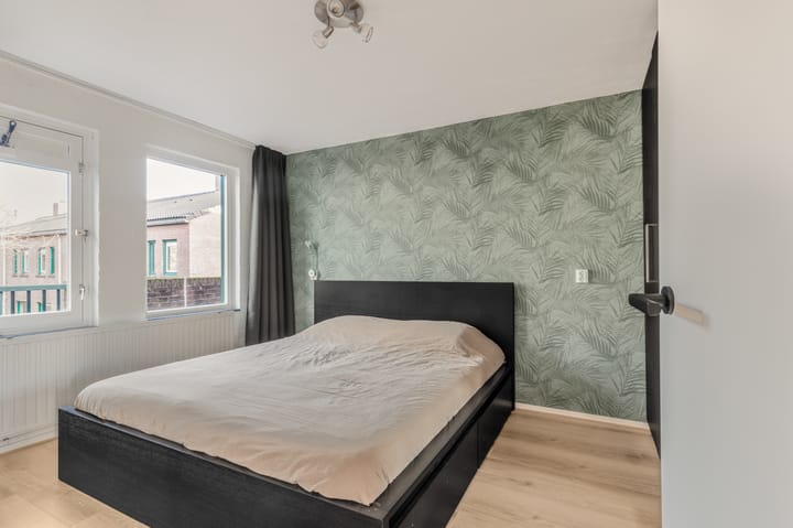 Foto 10 van Winkelwaard 33