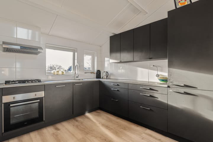 Foto 21 van Winkelwaard 33