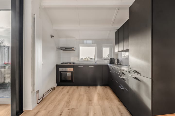 Foto 20 van Winkelwaard 33