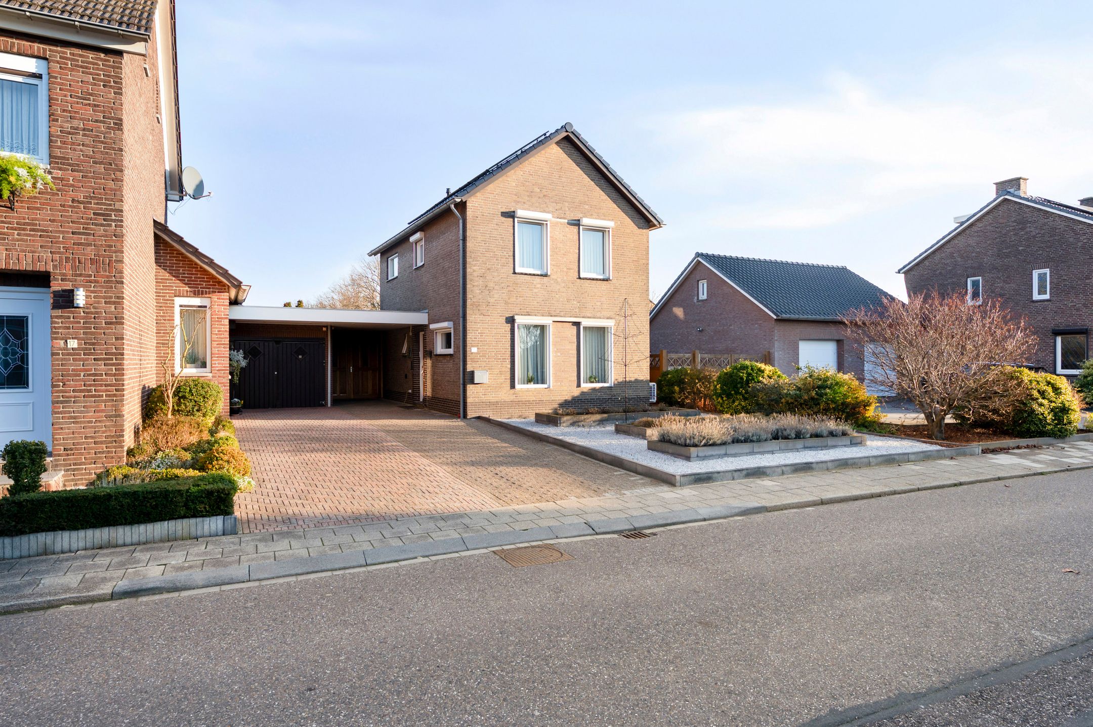 Foto 6 van Millenerweg 17-A