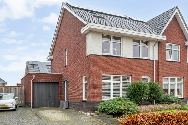 Wethouder Zeefatstraat 17 main image