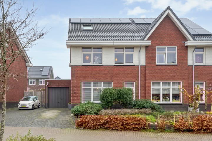 Photo 6 of Wethouder Zeefatstraat 17