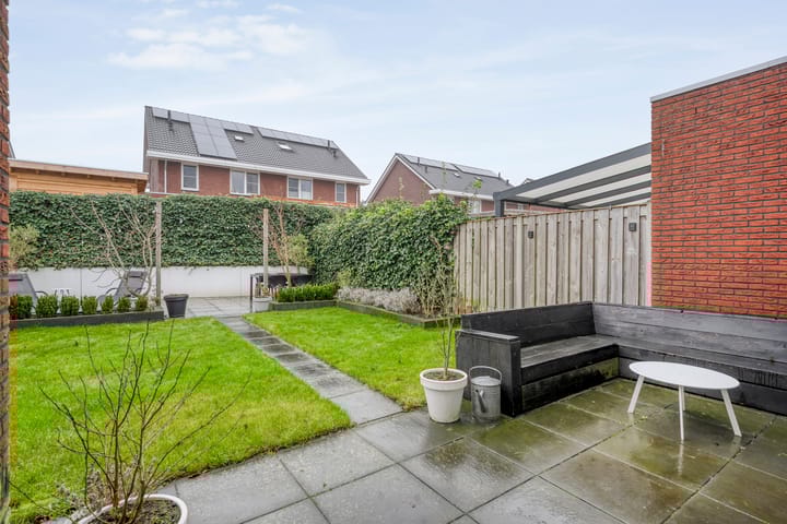 Photo 38 of Wethouder Zeefatstraat 17