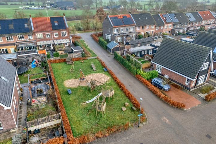 Photo 48 of Wethouder Zeefatstraat 17