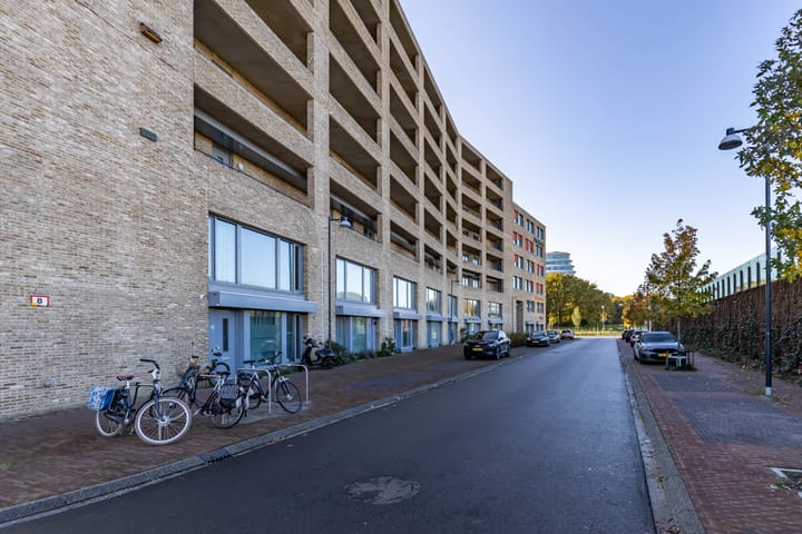 Foto 41 van Verlengde Meeuwerderweg 99