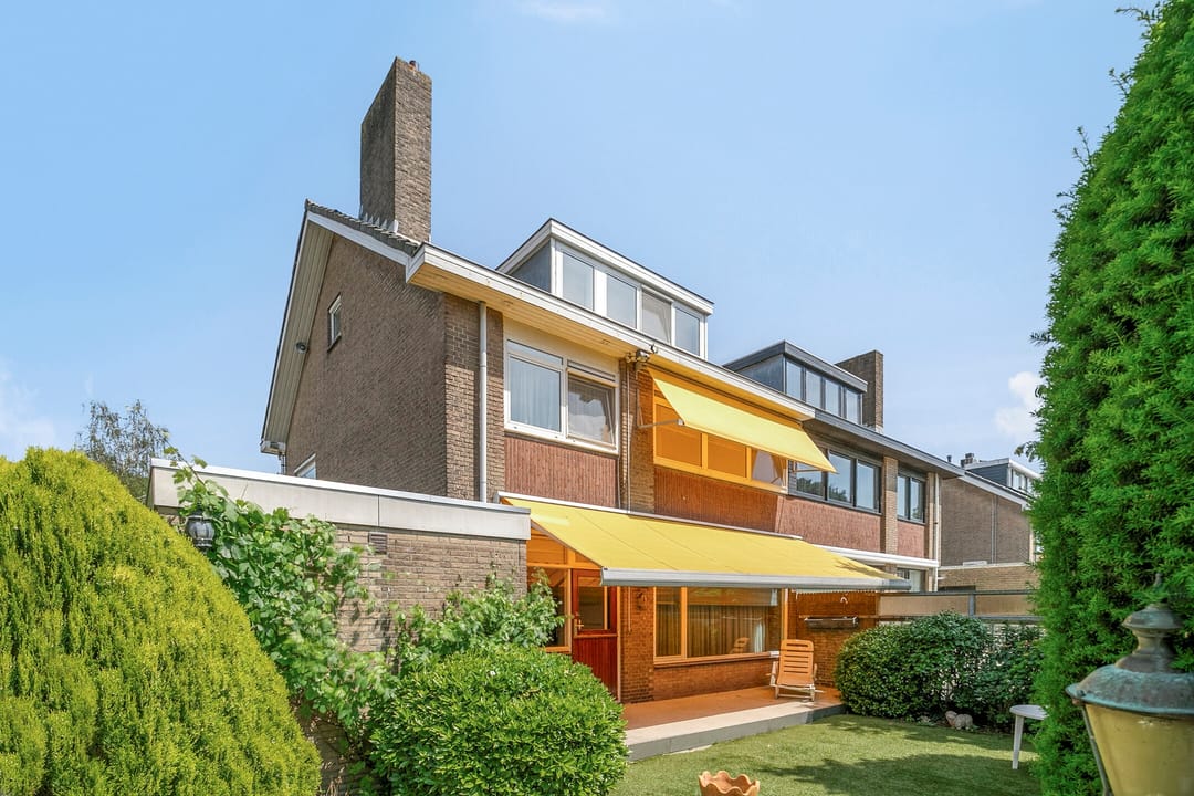 Photo 2 of Van der Leeuwlaan 2